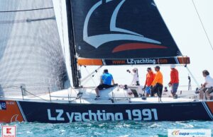 Екипажът на LZ yachting 1991 „сверява часовника” на регата в Румъния