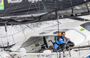 Vendée Globe, ден 19: Късче синьо небе за последно