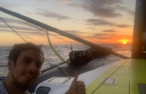 Vendée Globe: Чарли Далин (Apivia) поведе колоната 15 денонощия след старта