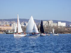 Шампионът за 2025 г. поведе след първия ден на LXX „3 март“